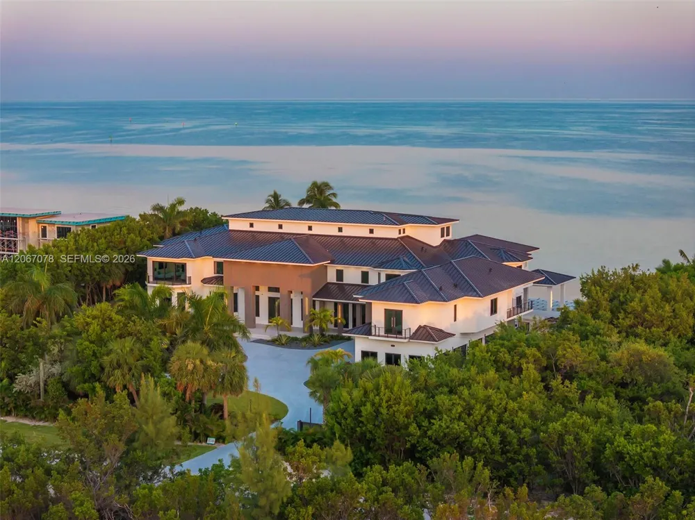 2405 Coco Plum Dr Marathon, FL 33050