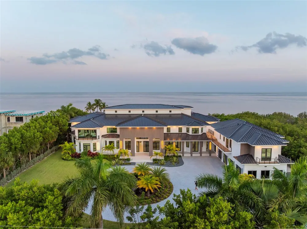 2405 Coco Plum Dr Marathon, FL 33050