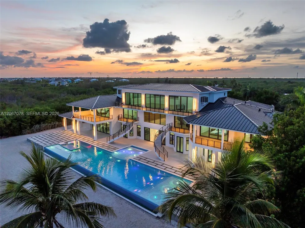 2405 Coco Plum Dr Marathon, FL 33050