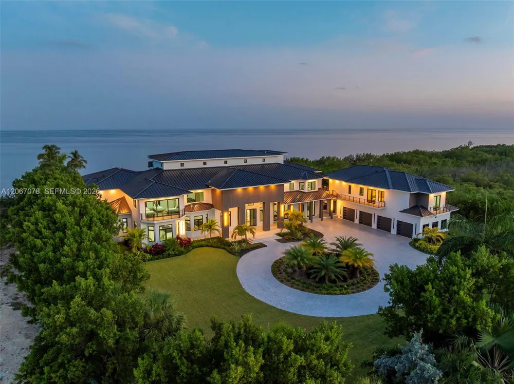 2405 Coco Plum Dr Marathon, FL 33050