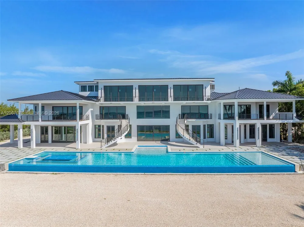 2405 Coco Plum Dr Marathon, FL 33050