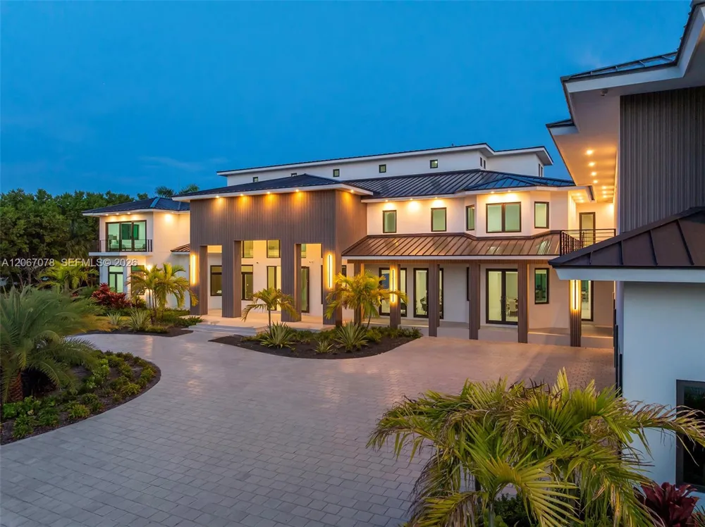 2405 Coco Plum Dr Marathon, FL 33050