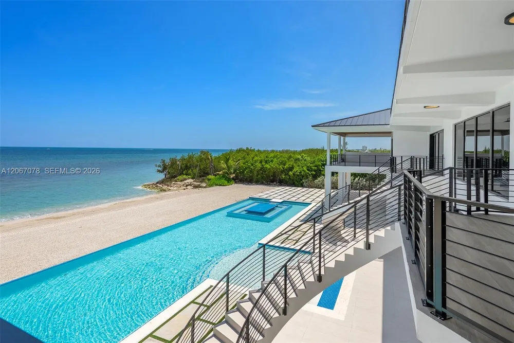 2405 Coco Plum Dr Marathon, FL 33050