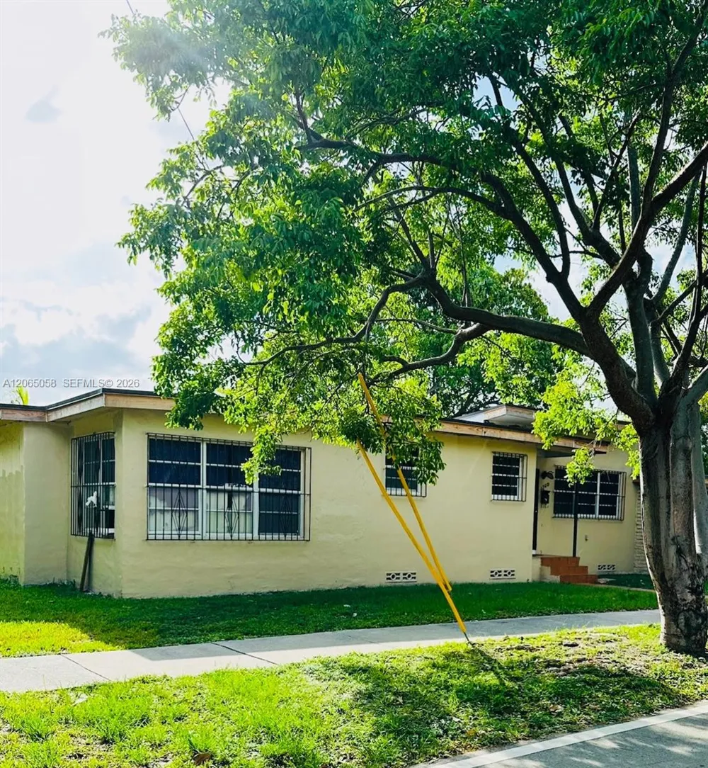 1300 SW 58th Ave West Miami, FL 33144