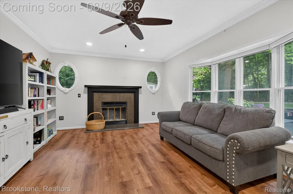 368 Bonnie Circle Marion Township, MI 48843
