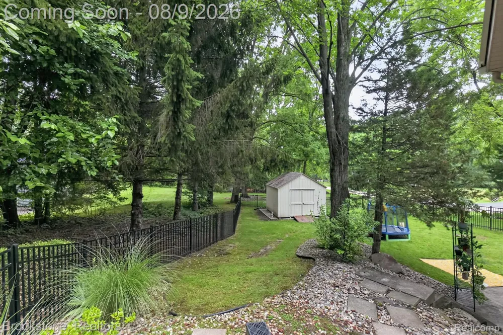 368 Bonnie Circle Marion Township, MI 48843