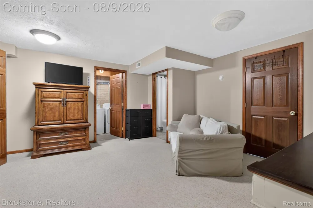 368 Bonnie Circle Marion Township, MI 48843