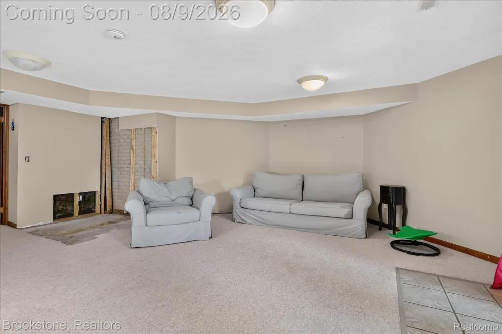 368 Bonnie Circle Marion Township, MI 48843