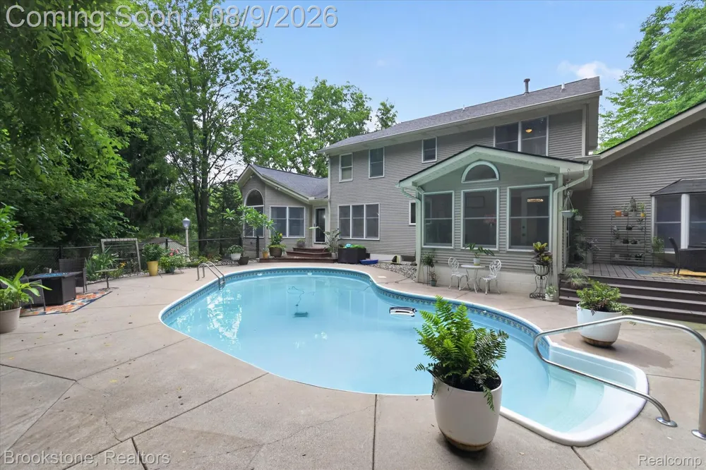 368 Bonnie Circle Marion Township, MI 48843