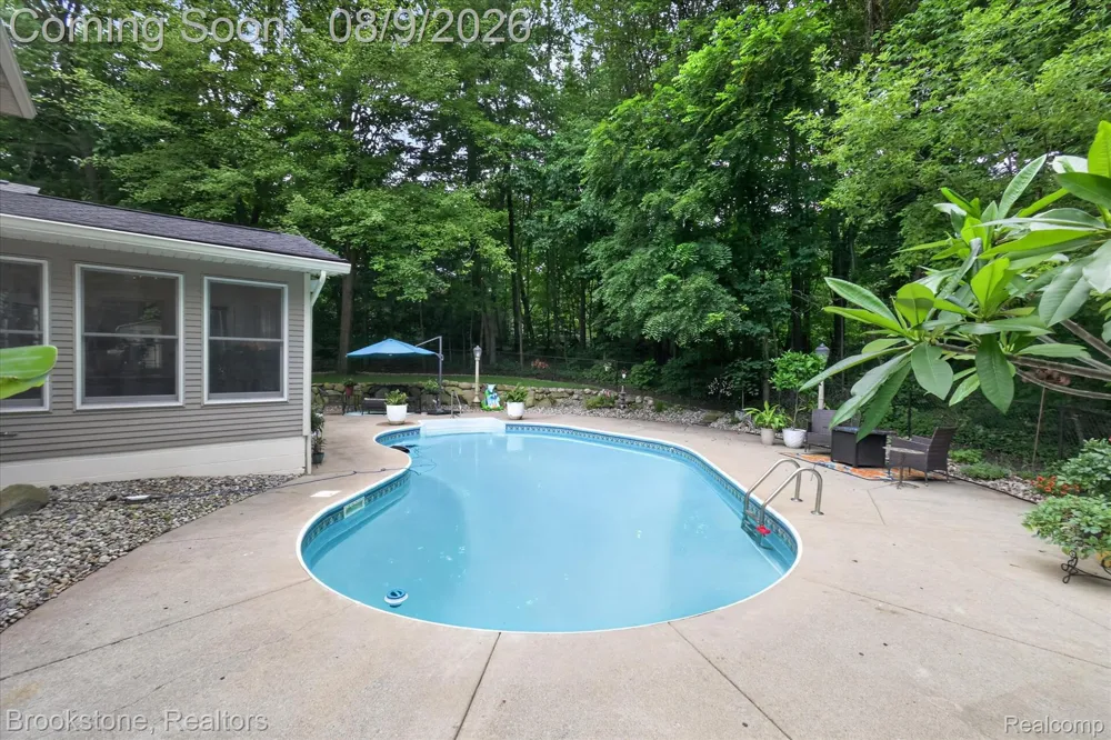 368 Bonnie Circle Marion Township, MI 48843
