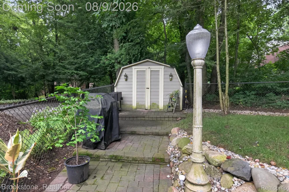 368 Bonnie Circle Marion Township, MI 48843