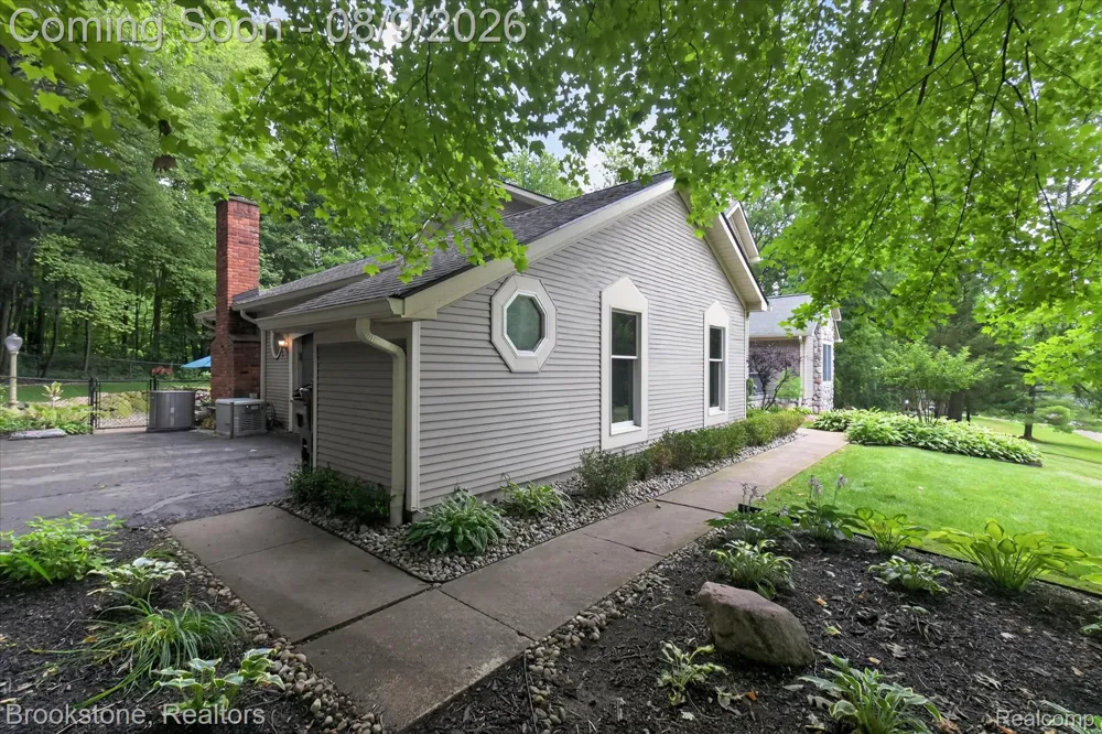 368 Bonnie Circle Marion Township, MI 48843