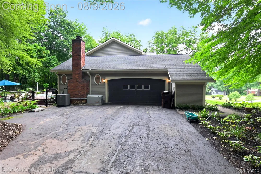 368 Bonnie Circle Marion Township, MI 48843