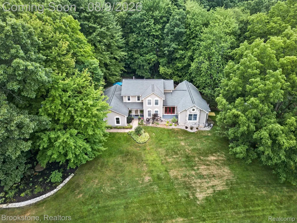 368 Bonnie Circle Marion Township, MI 48843