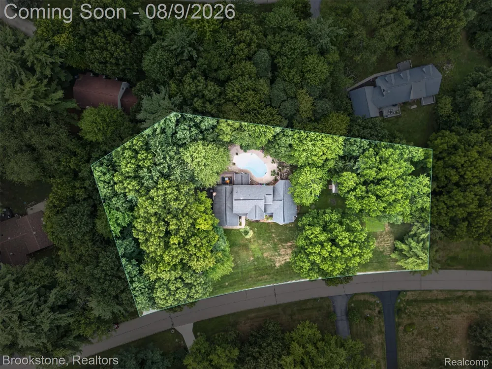 368 Bonnie Circle Marion Township, MI 48843