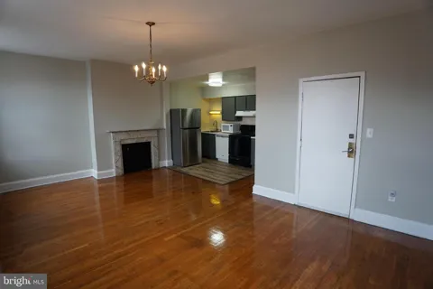 802 CATHEDRAL STREET #5