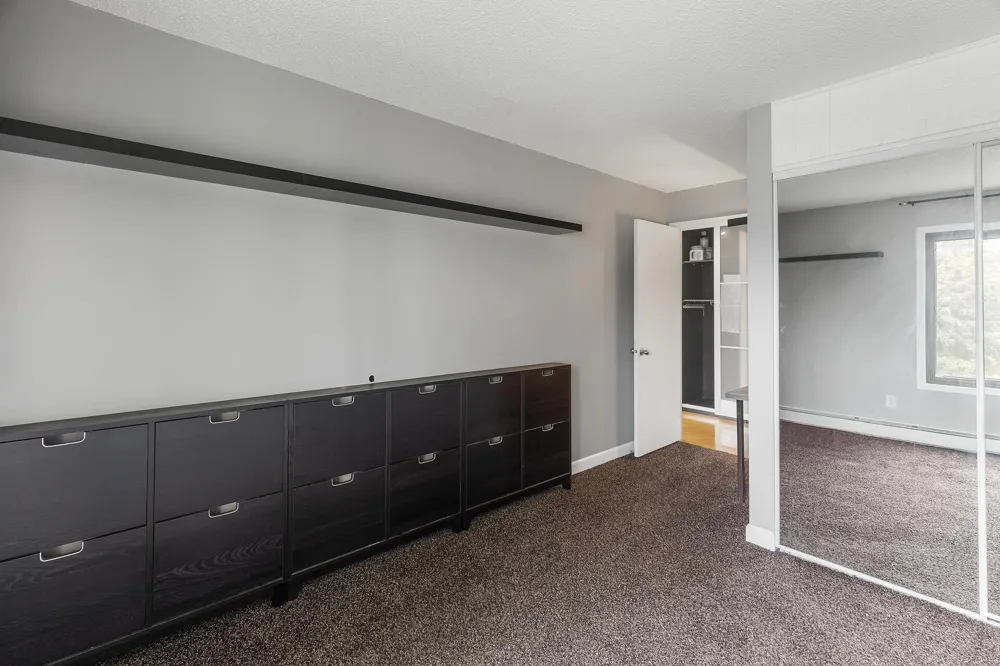 4110 Rahn Road #223 Eagan, MN 55122