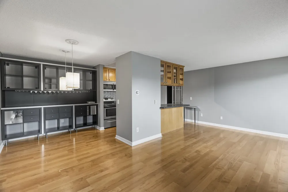 4110 Rahn Road #223 Eagan, MN 55122