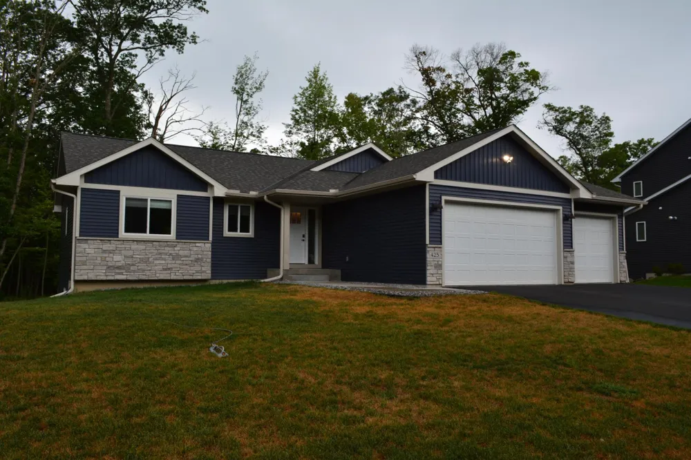 425 Knollwood Avenue Saint Croix Falls, WI 54024
