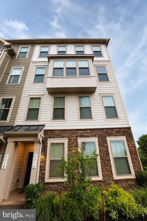 601 PERCY PLACE