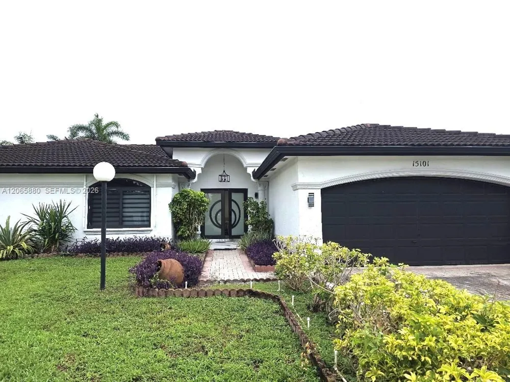 15101 SW 180th Ter Miami, FL 33187