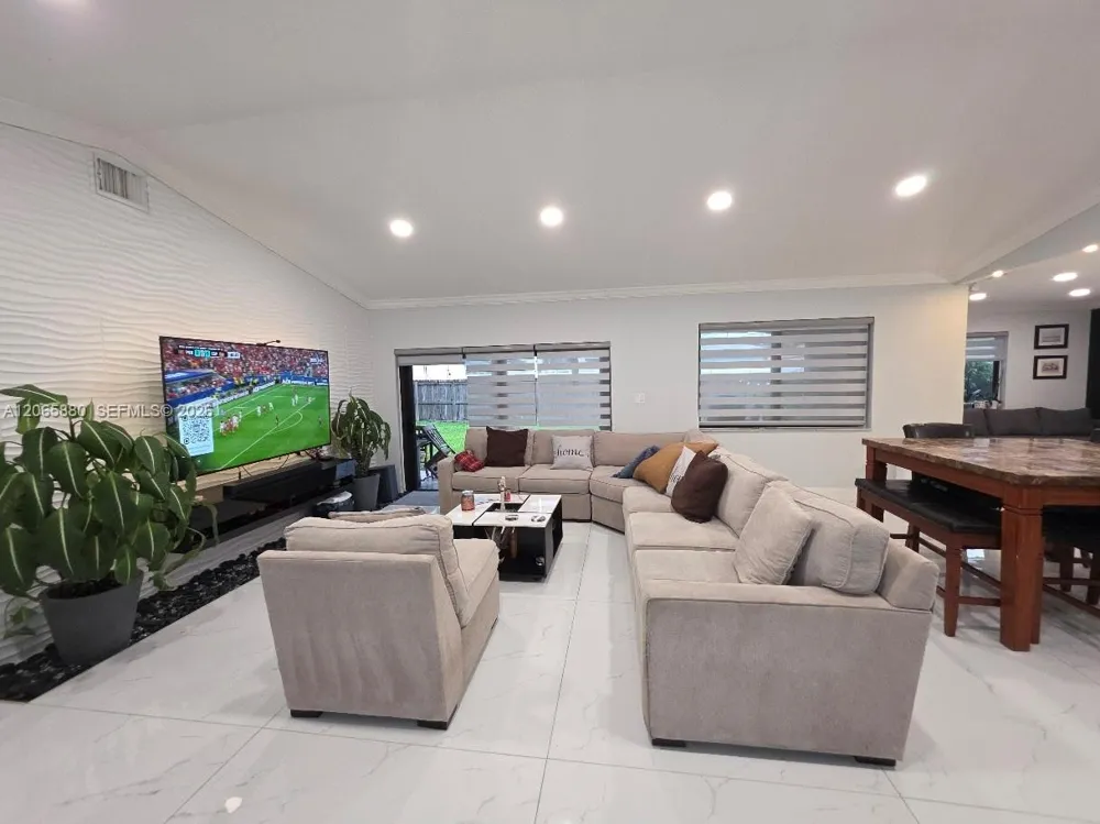15101 SW 180th Ter Miami, FL 33187
