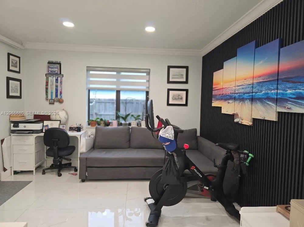15101 SW 180th Ter Miami, FL 33187