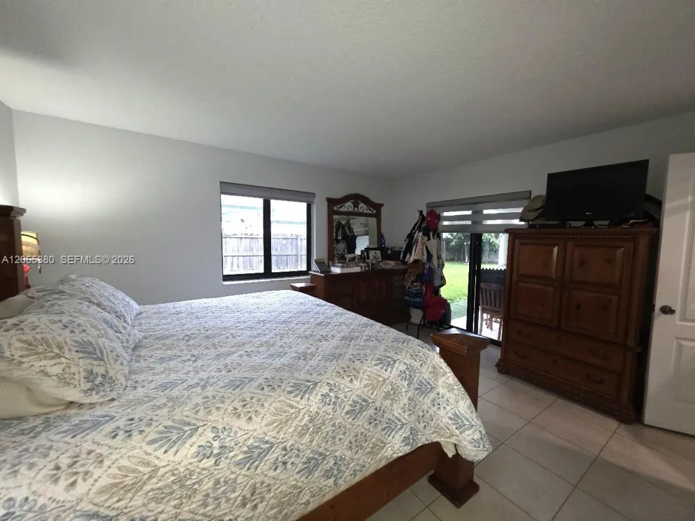 15101 SW 180th Ter Miami, FL 33187