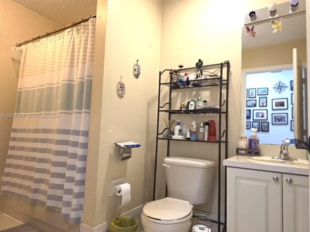 15101 SW 180th Ter Miami, FL 33187