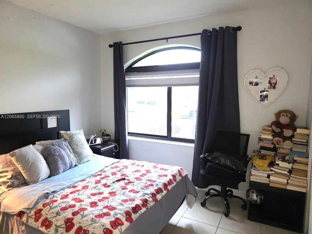 15101 SW 180th Ter Miami, FL 33187