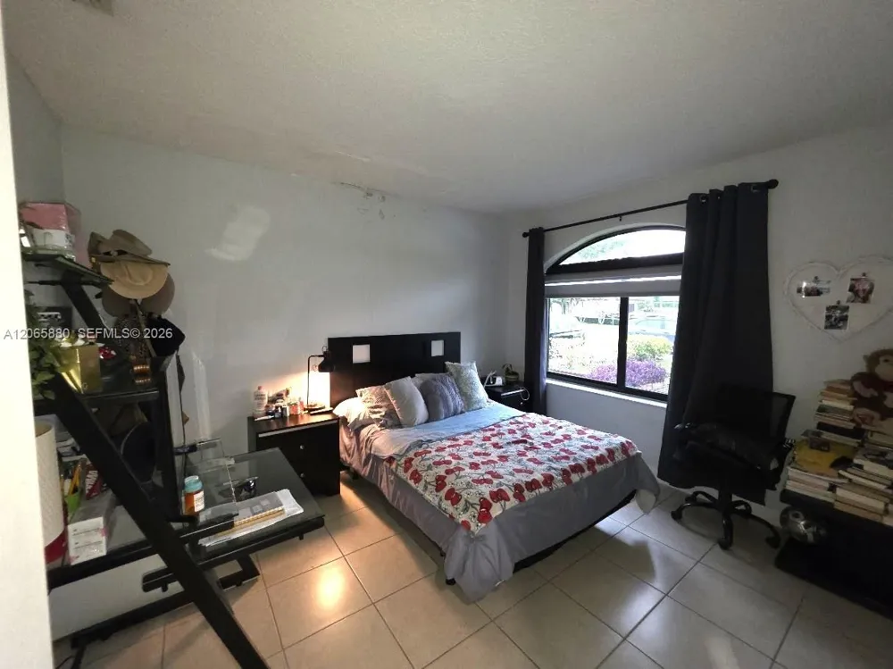 15101 SW 180th Ter Miami, FL 33187