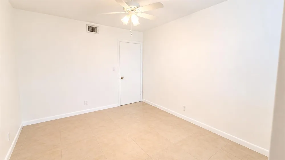 115 Lake Emerald Drive #210 Oakland Park, FL 33309