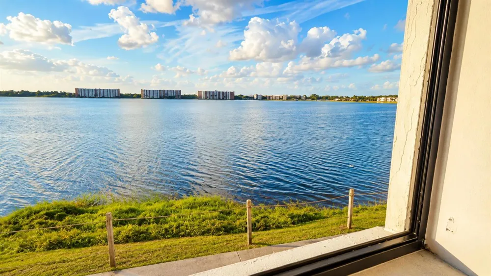 115 Lake Emerald Drive #210 Oakland Park, FL 33309