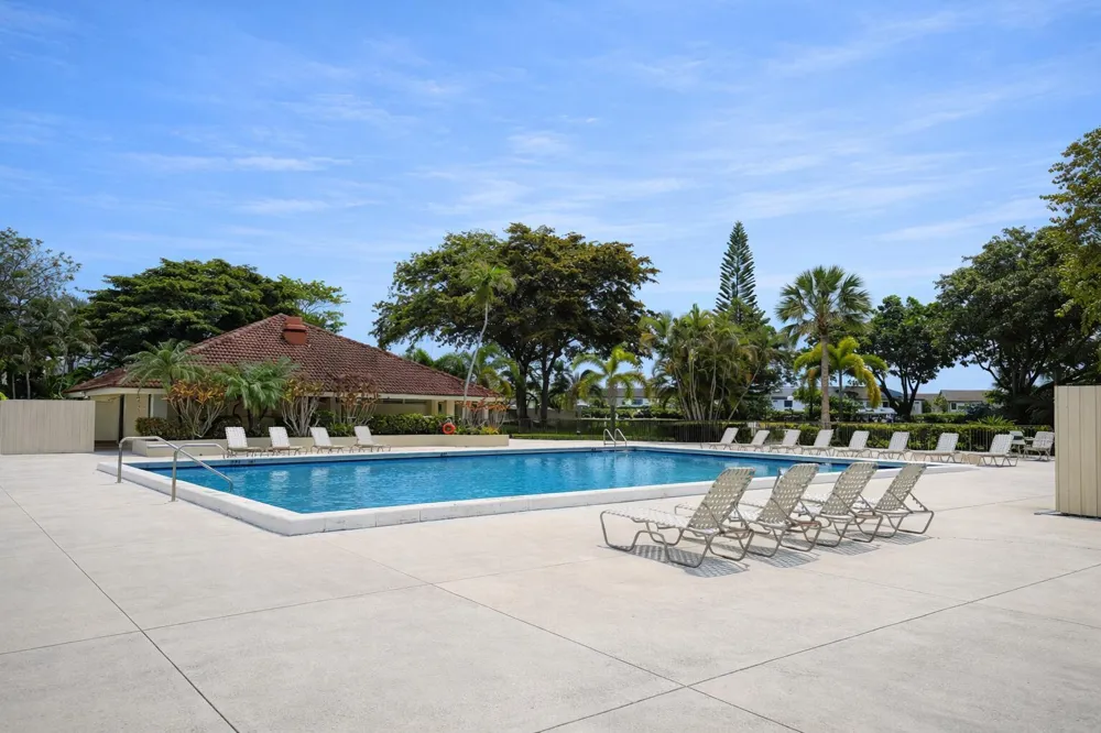 115 Lake Emerald Drive #210 Oakland Park, FL 33309