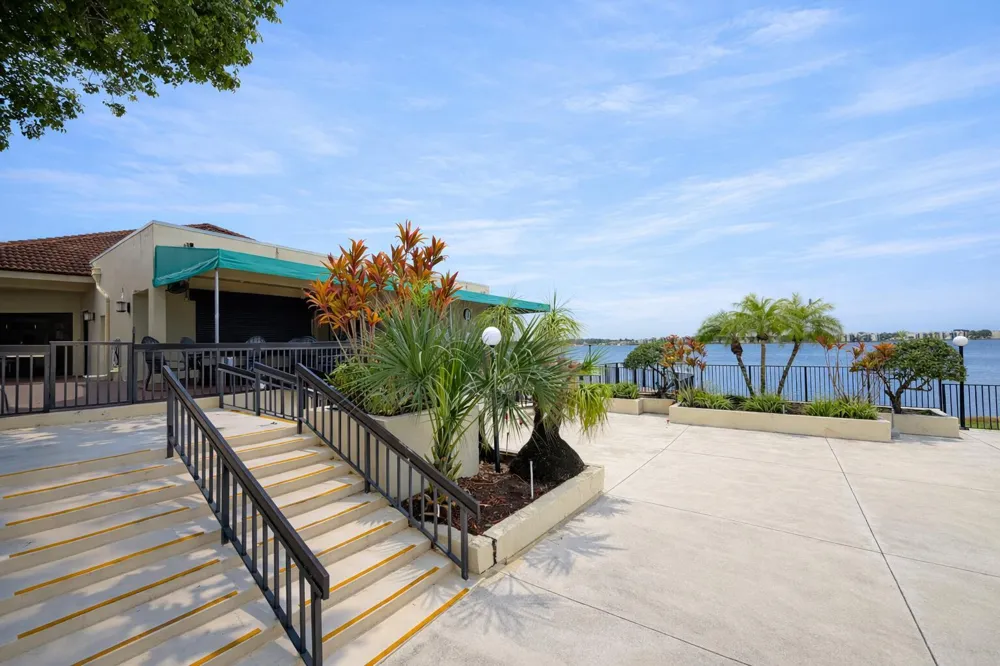 115 Lake Emerald Drive #210 Oakland Park, FL 33309