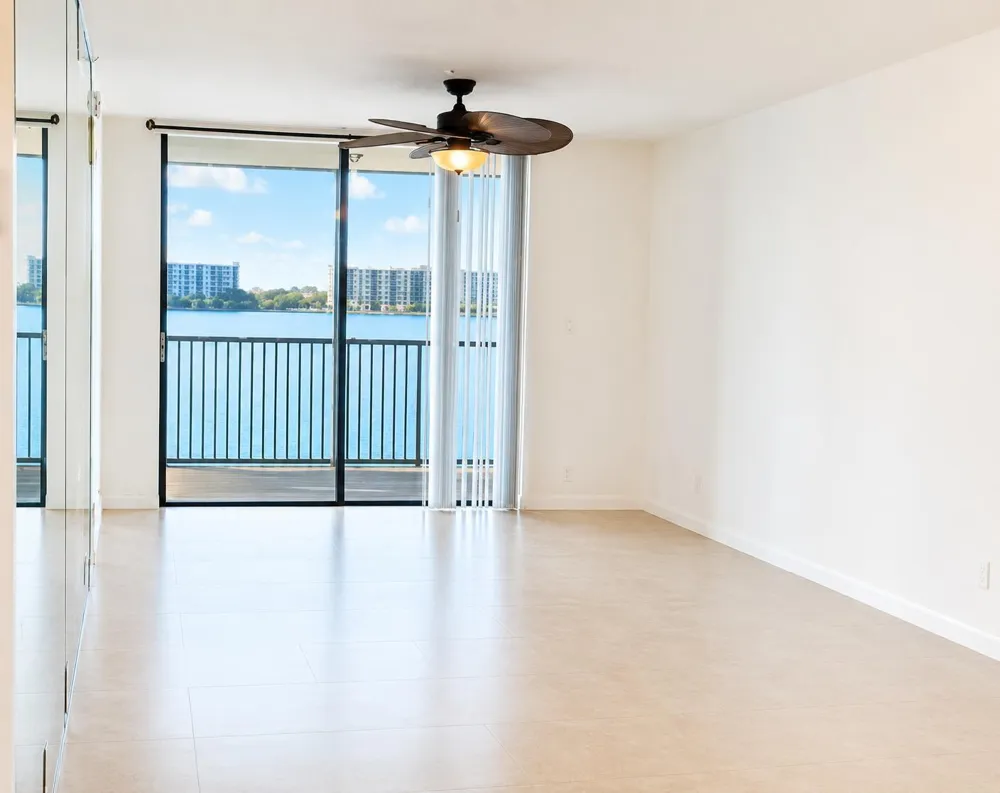 115 Lake Emerald Drive #210 Oakland Park, FL 33309