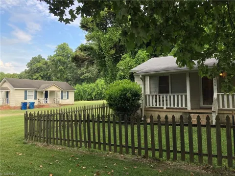 4906 & 4908 Kitty Hawk Road