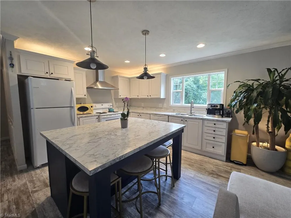 3431 US Highway 311 Madison, NC 27025
