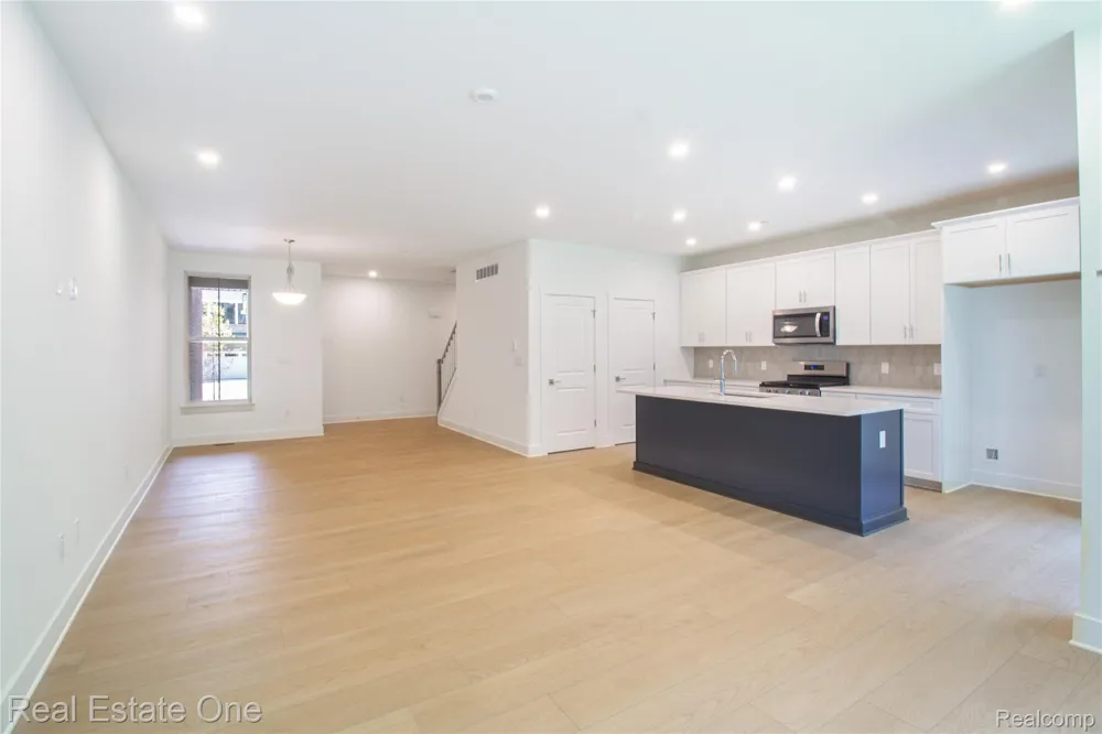 49530 Coldwater Ridge Drive Northville Township, MI 48168