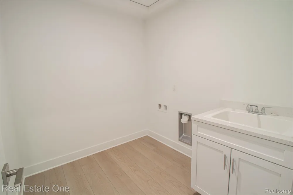 49530 Coldwater Ridge Drive Northville Township, MI 48168