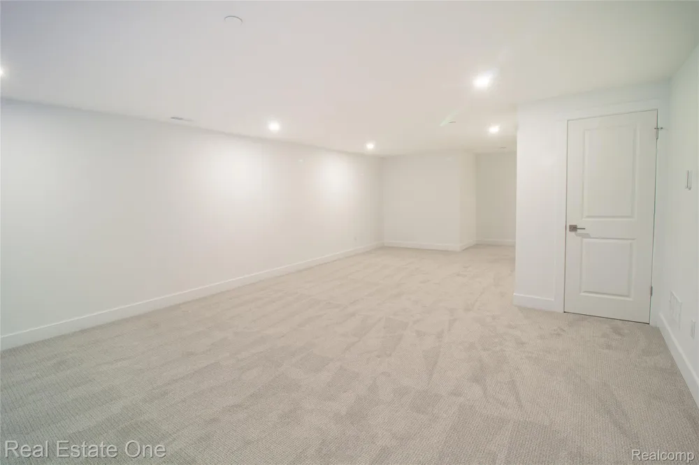 49530 Coldwater Ridge Drive Northville Township, MI 48168