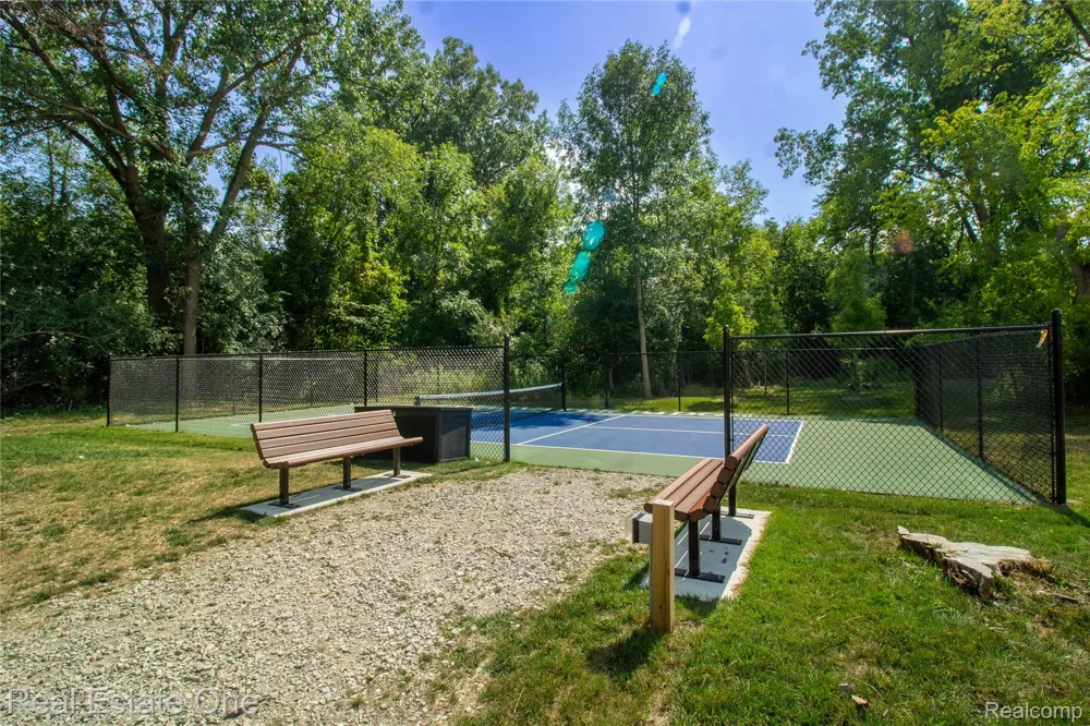 49530 Coldwater Ridge Drive Northville Township, MI 48168