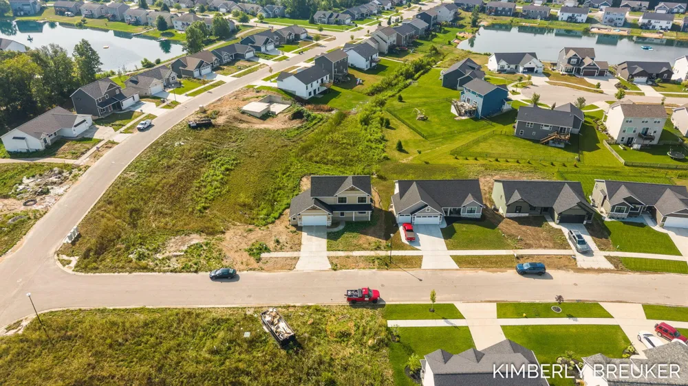 6268 Roman Road Allendale Charter Township, MI 49401