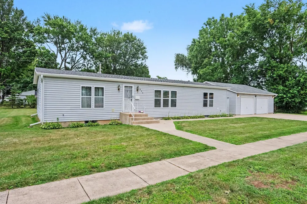 511 Erie Street Three Rivers City, MI 49093