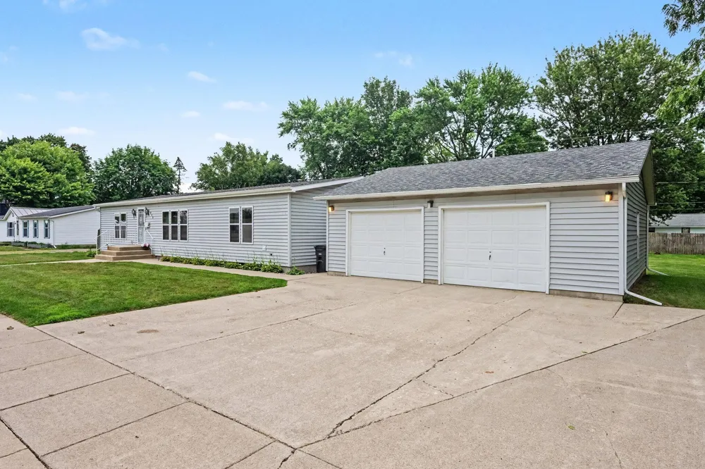 511 Erie Street Three Rivers City, MI 49093
