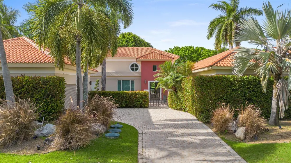 Costa Verde ACADEMY DRIVE #1 Humacao, PR 00791
