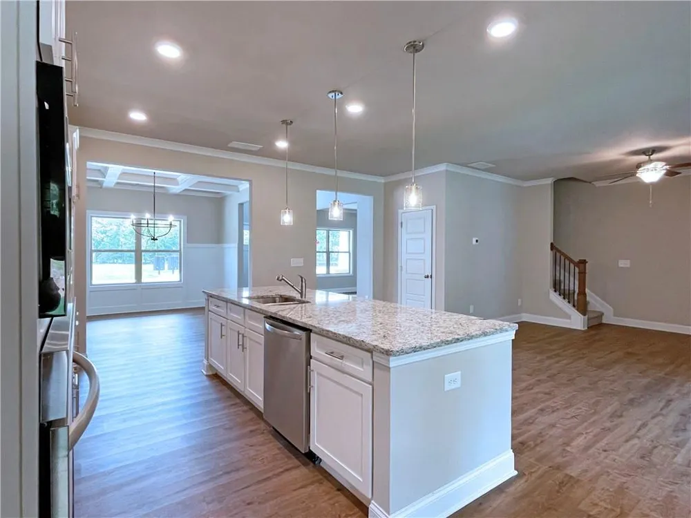415 Brown Dove Ln Grayson, GA 30017