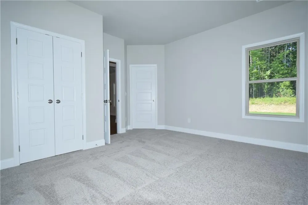 415 Brown Dove Ln Grayson, GA 30017