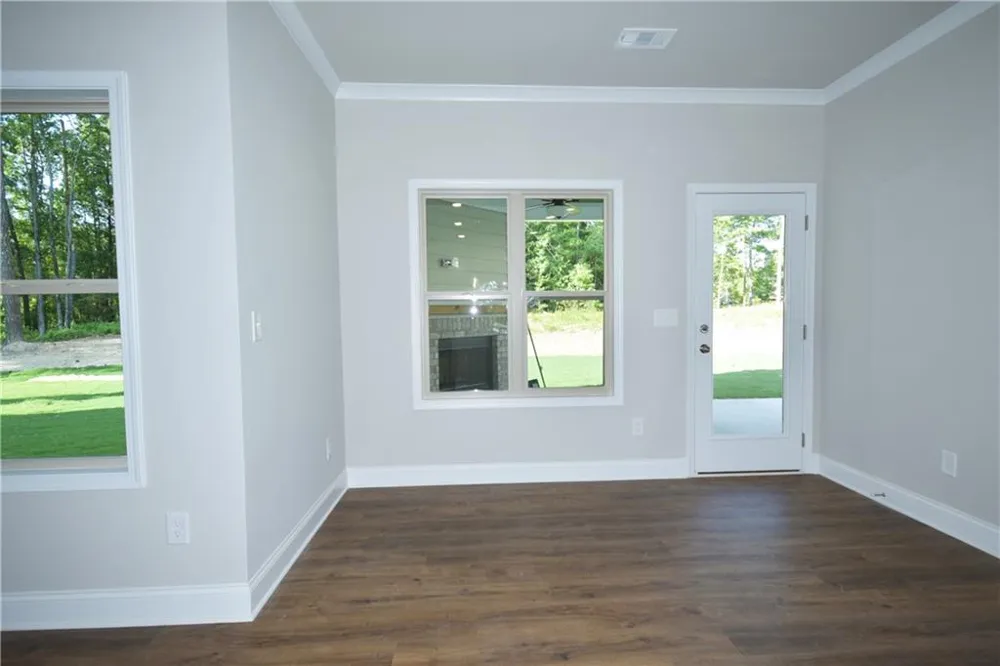 415 Brown Dove Ln Grayson, GA 30017