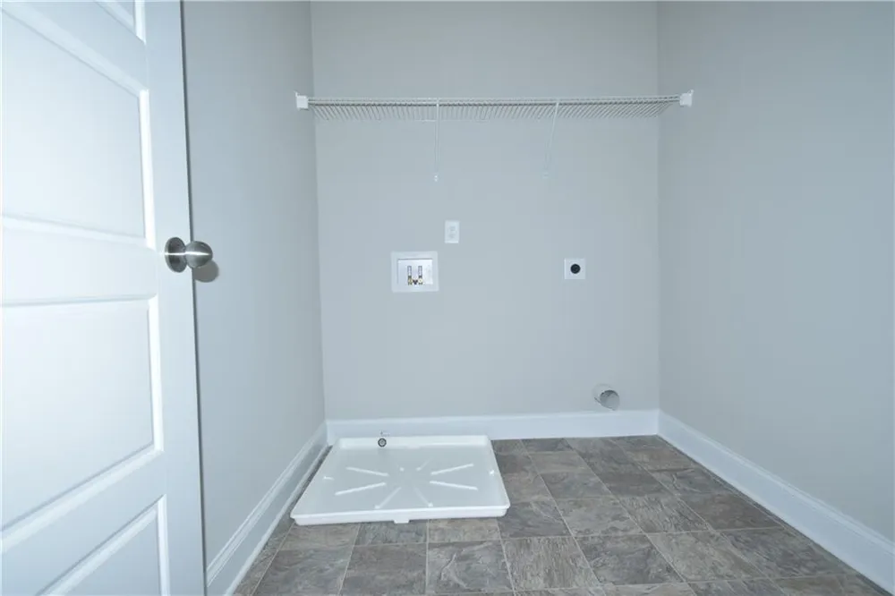 415 Brown Dove Ln Grayson, GA 30017